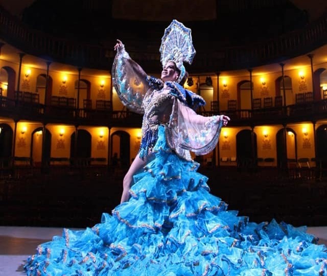 Ballet Folclórico de Mazatlán se presenta con éxito en el Festival Nacional de Danza. 
