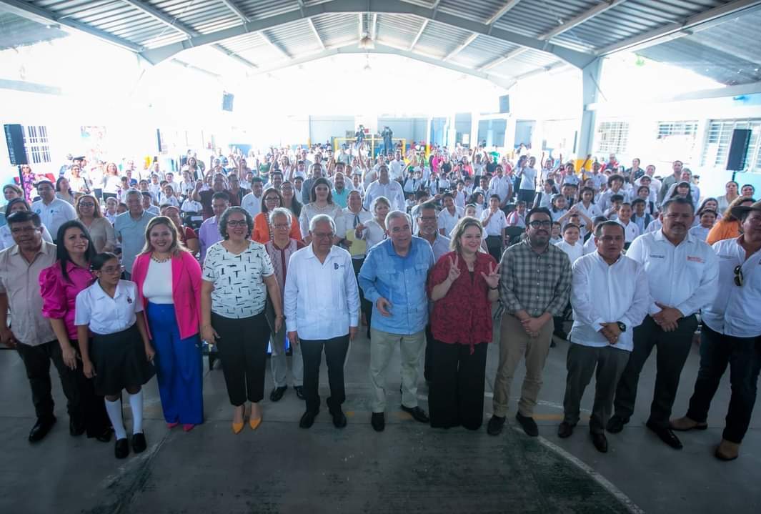  Regresan a clases mas de 570 mil niños y adolescentes en Sinaloa.