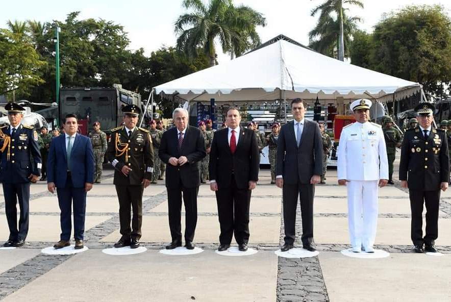 Autoridades civiles y militares encabezadas por el Gobernador Rubén Rocha Moya, conmemoran el 110 aniversario del Ejército Mexicano.