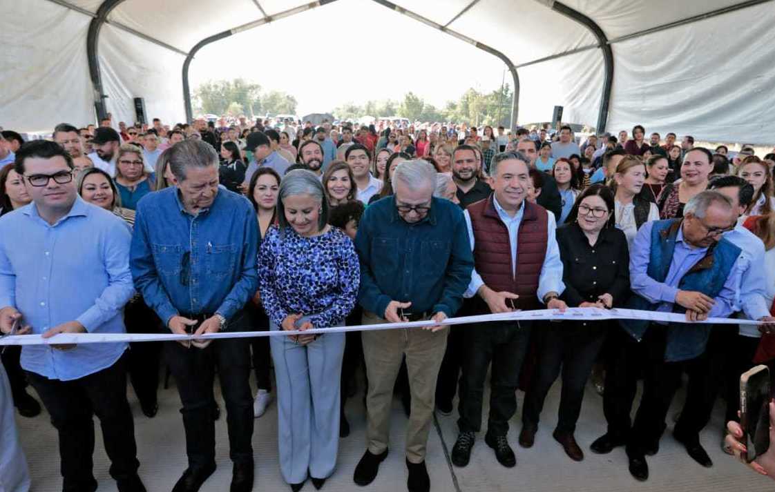 Inaugura Rocha la primera etapa del malecón de Guamúchil 