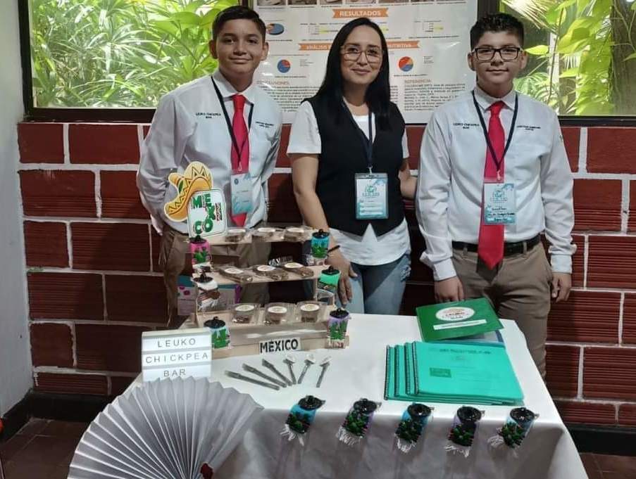  Jóvenes promesas de la medicina crean barra nutritiva para ayudar a pacientes con leucemia. 