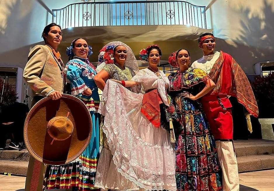  Ovación en Perú al Ballet Folklórico de CULTURA.