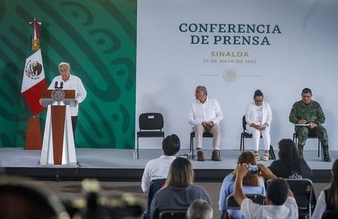 Gobernador Rocha resalta aporte agrícola y empresarial de Sinaloa, ante López Obrador.    