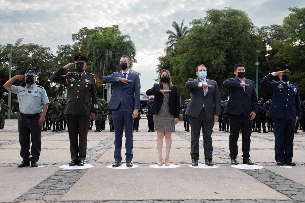 Conmemoran el 155 aniversario de la victoria de las armas nacionales sobre el imperio en 1867.         