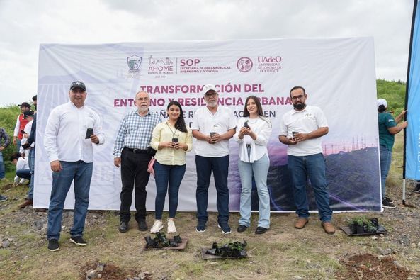 Inicia programa de reforestación con flora nativa en el Cerro de La Memoria de Los Mochis.