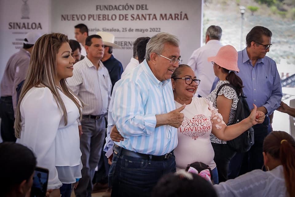 Rocha inaugura el nuevo pueblo de Santa María.    