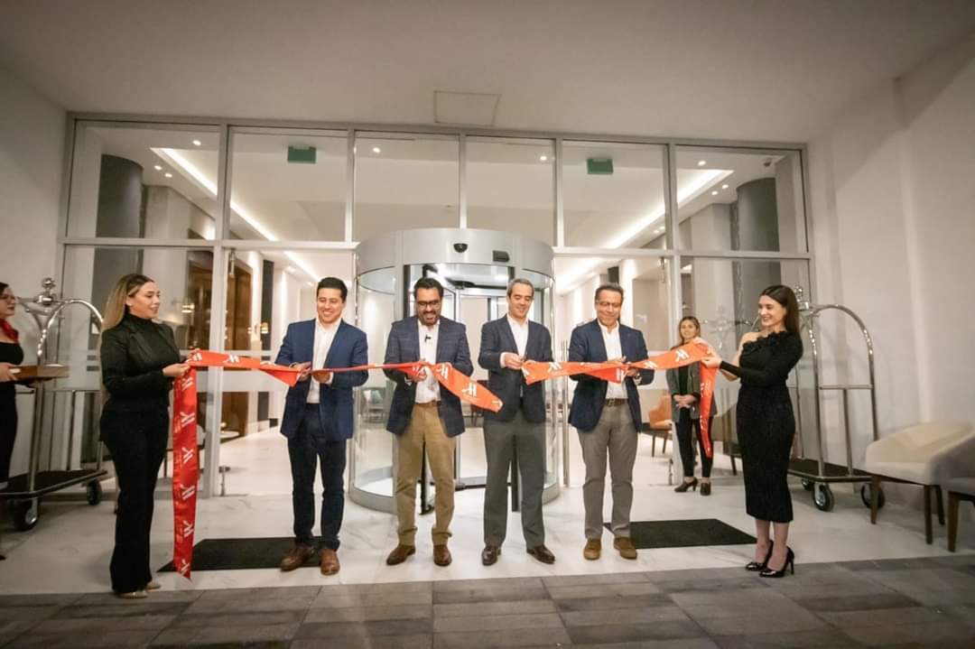 Juan de Dios Gámez destaca la competitividad y desarrollo para Culiacán con la inauguración del hotel Marriott.