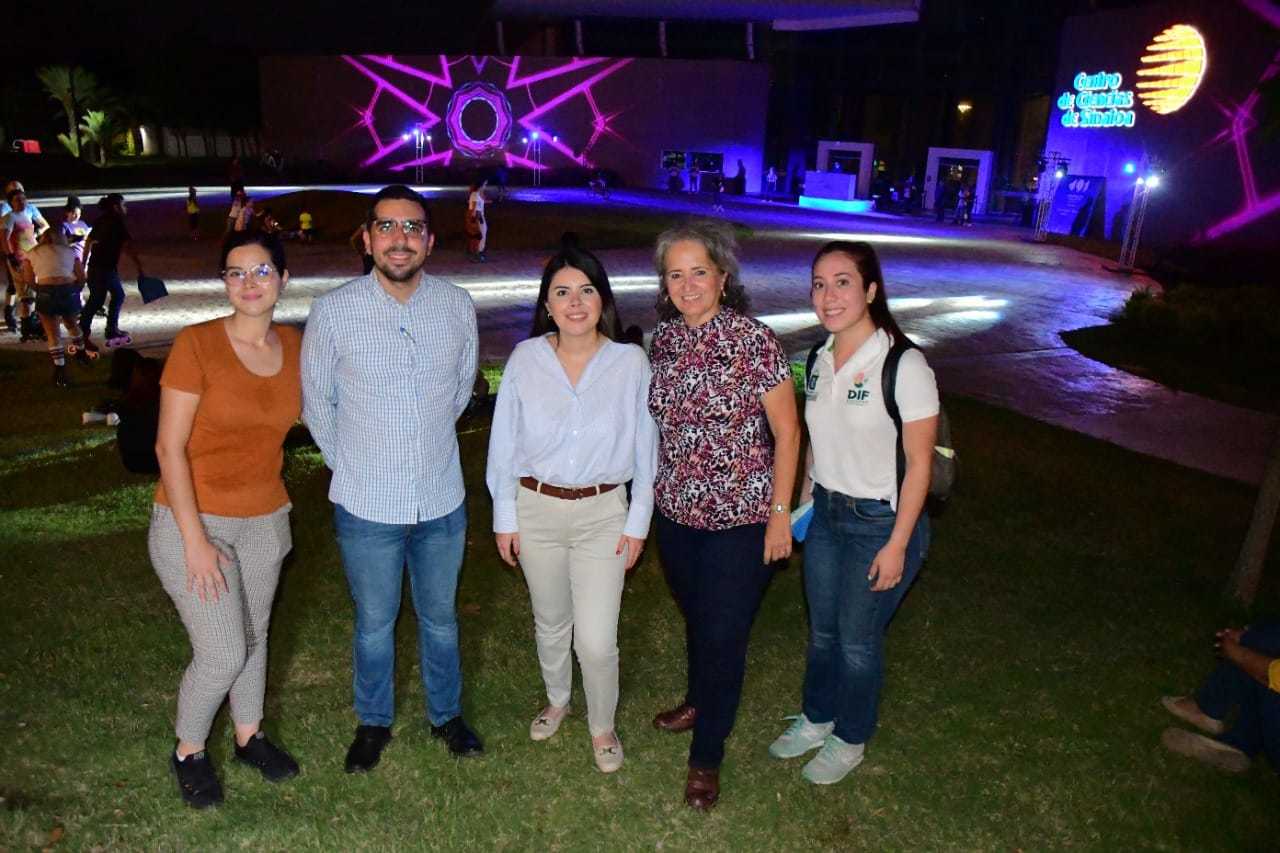  "Human Disco Roll" revive las fiestas retro en el 491 Aniversario de Culiacán.