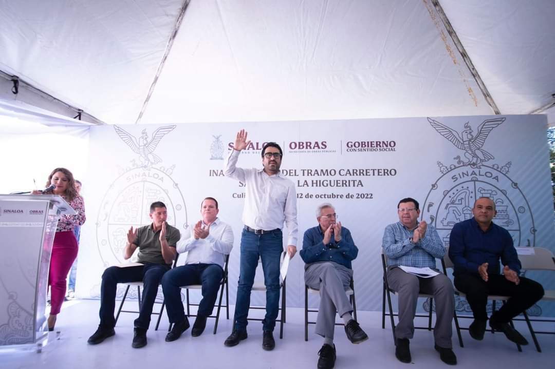 Rubén Rocha y Juan de Dios Gámez entregan obras con sentido social en Culiacán. 