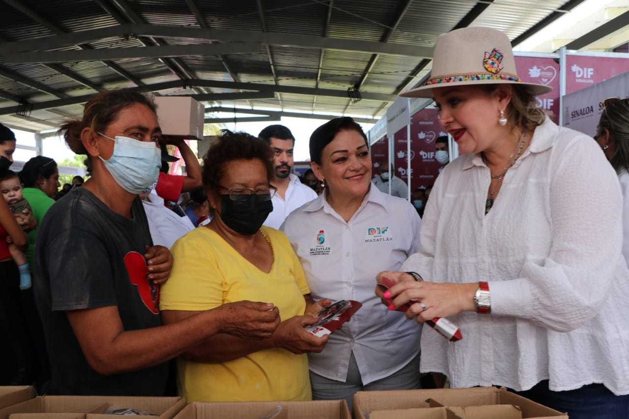 La familia DIF Sinaloa y Mazatlán realizan “Brigadas del Bienestar”.      