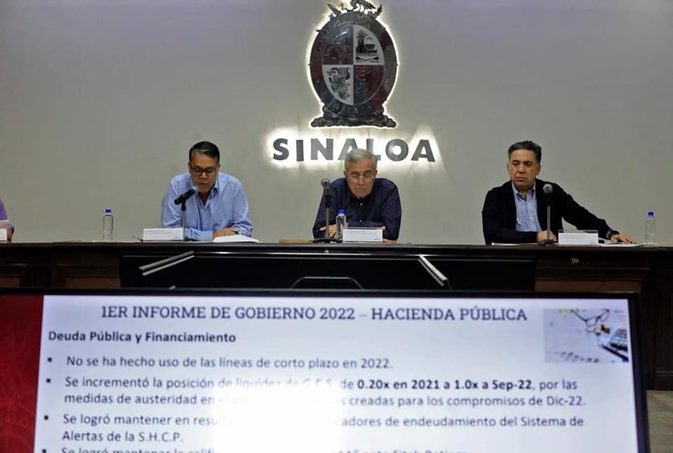  Rocha sostiene reunión con su gabinete rumbo  al Primer Informe de Gobierno. 
