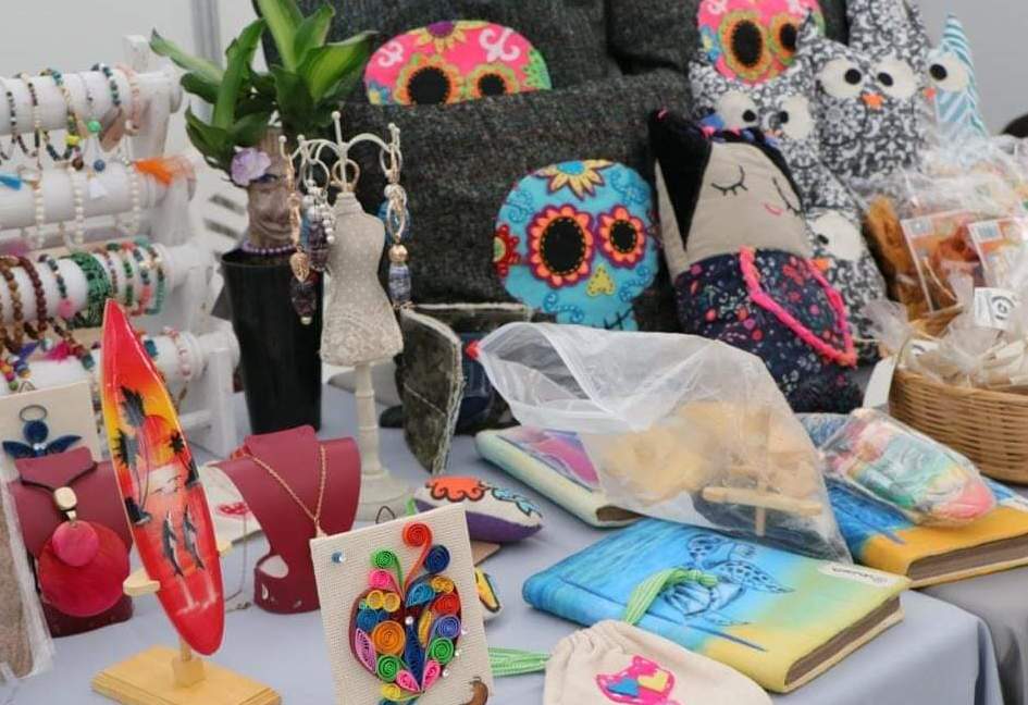 Ayuntamiento de Mazatlán  apoya a los artesanos locales en su primera expo feria artesanal.