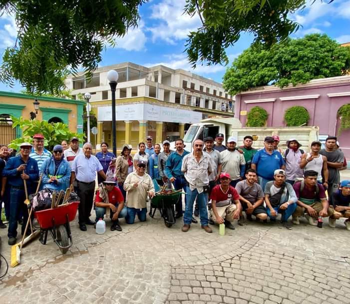  Barrido y lavado especial a fondo para el centro histórico de Mazatlán.