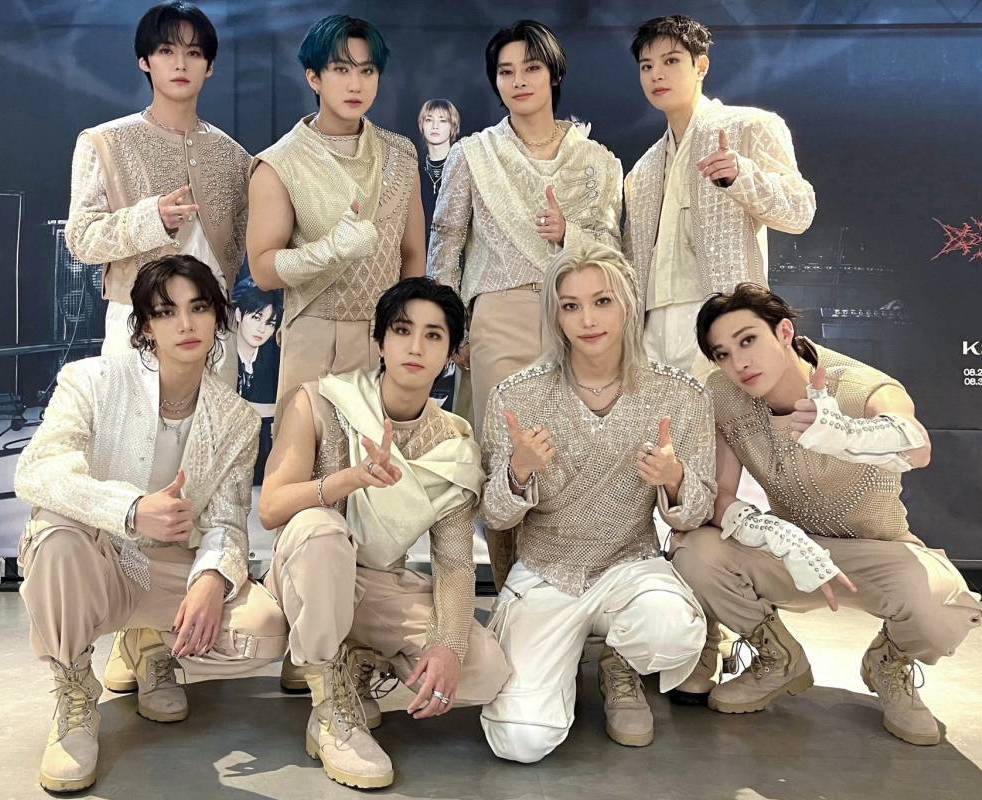     Stray Kids expande la experiencia de su "DominATE Tour" a las salas de cine del mundo.                               