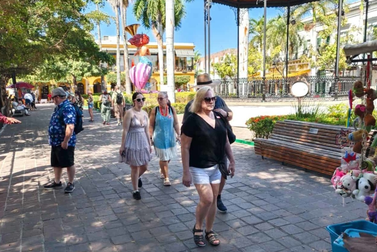  Más de 57 mil cruceristas visitan Mazatlán durante el mes de marzo