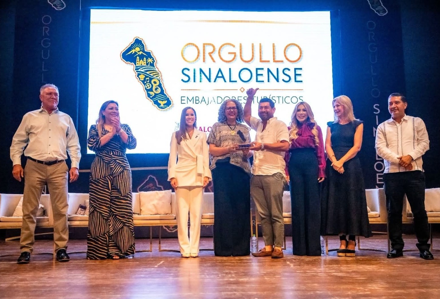 “Gracias por hacer de Sinaloa un gran destino:” Gobernadora Graciela Domínguez al entregar el premio Orgullo Sinaloense 2026 