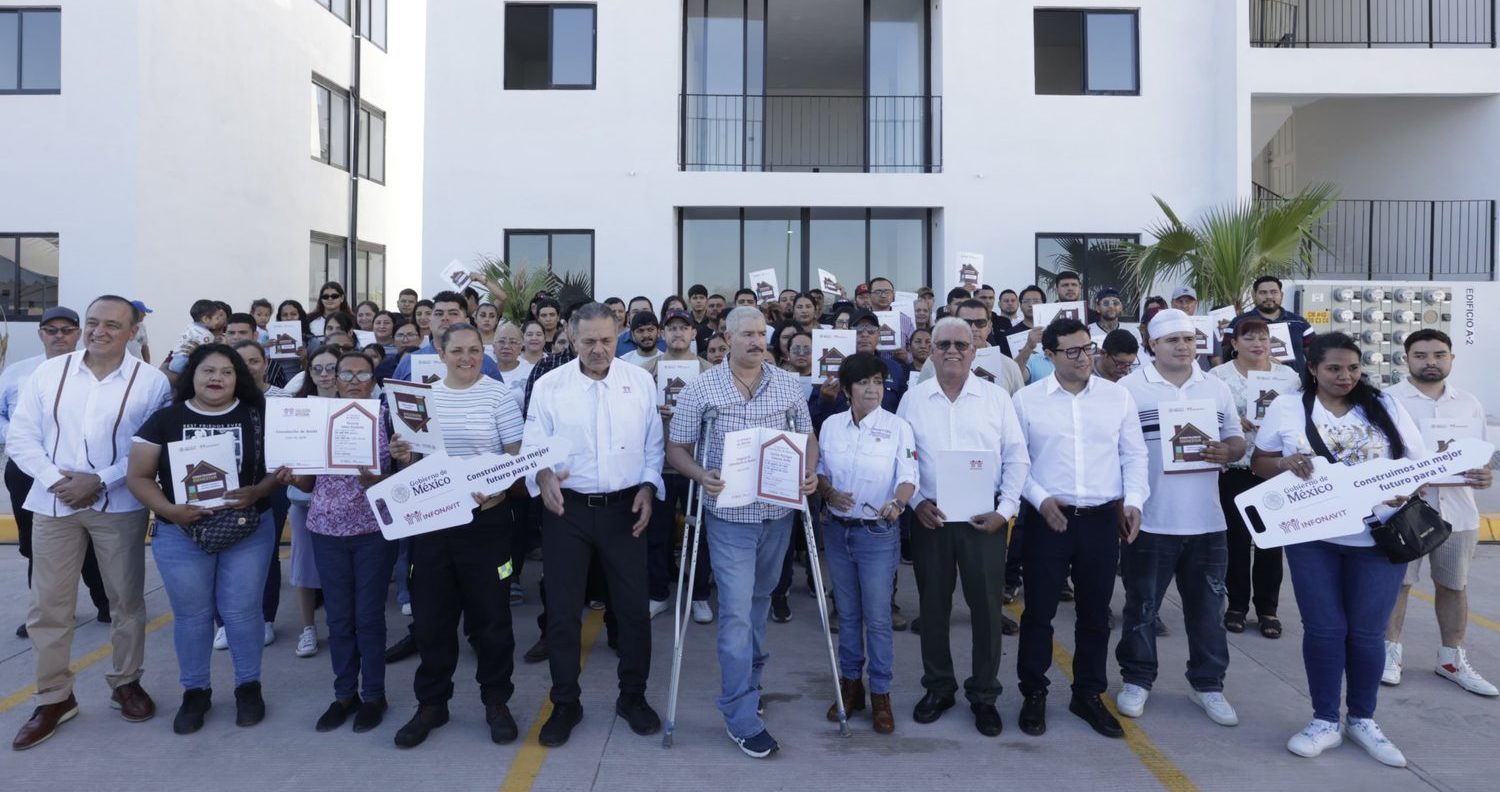         Los Mochis fue sede de la segunda entrega de viviendas del Bienestar