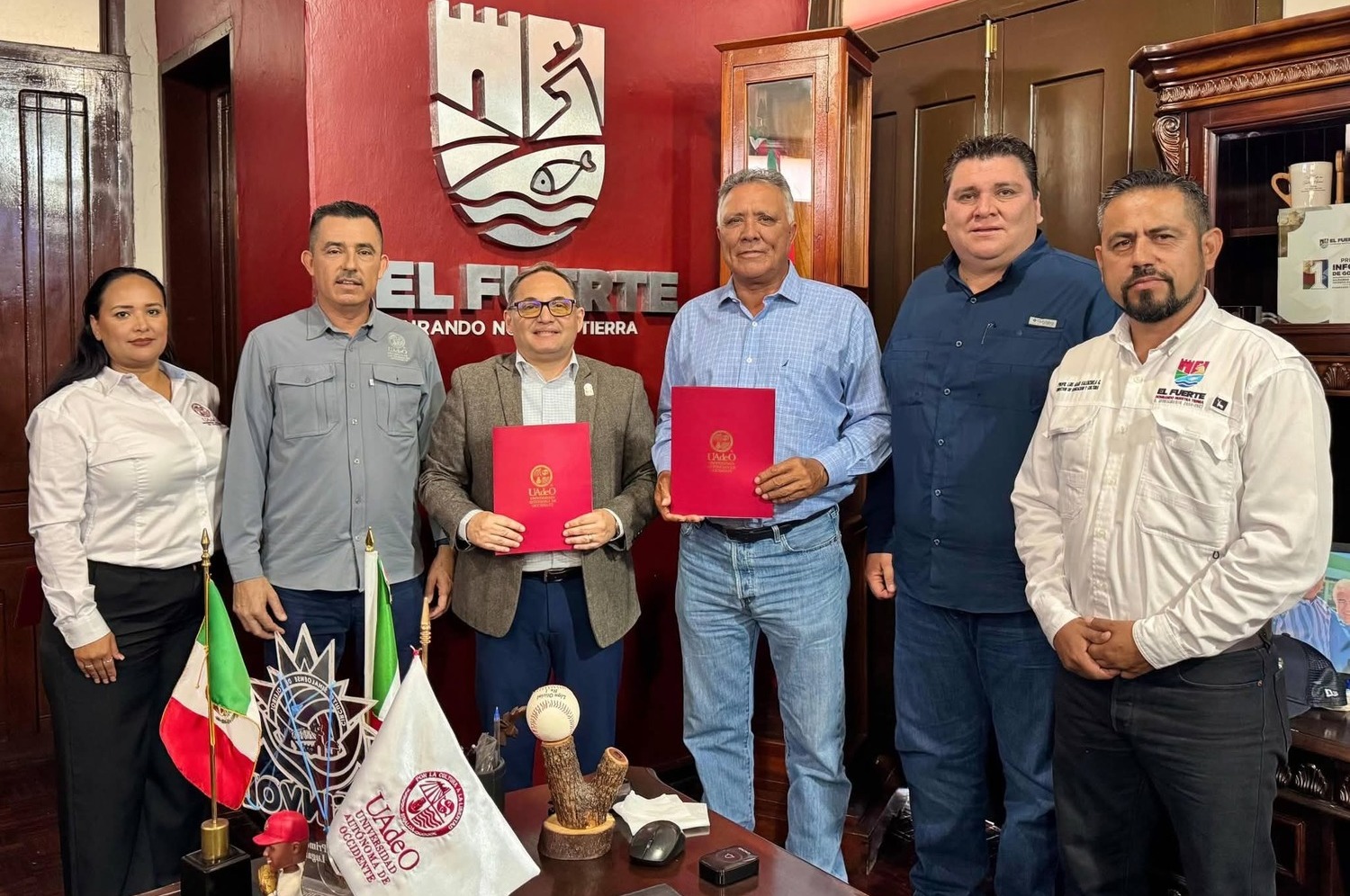     Ayuntamiento de El Fuerte y la UAdeO unen esfuerzos por la educación y la formación profesional.  