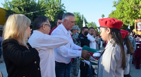 Gobierno de El Fuerte conmemora el Día de la Bandera Nacional.