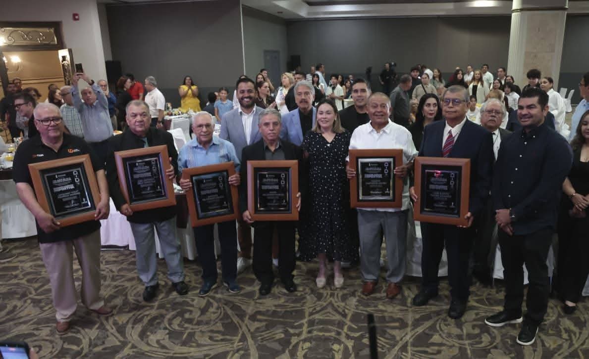       Reconoce Gobierno de Sinaloa a cronistas deportivos por el Día de la Libertad de Expresión.