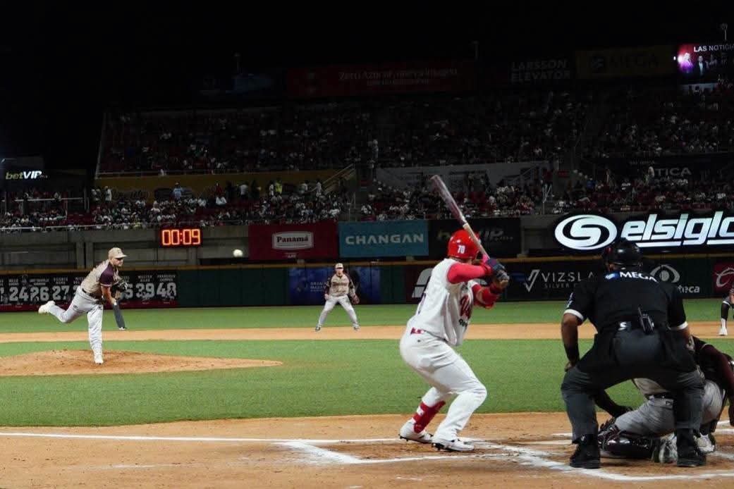 Más de 16 mil personas presentes en el arranque de la temporada de béisbol de la Liga Mexicana del Pacífico         