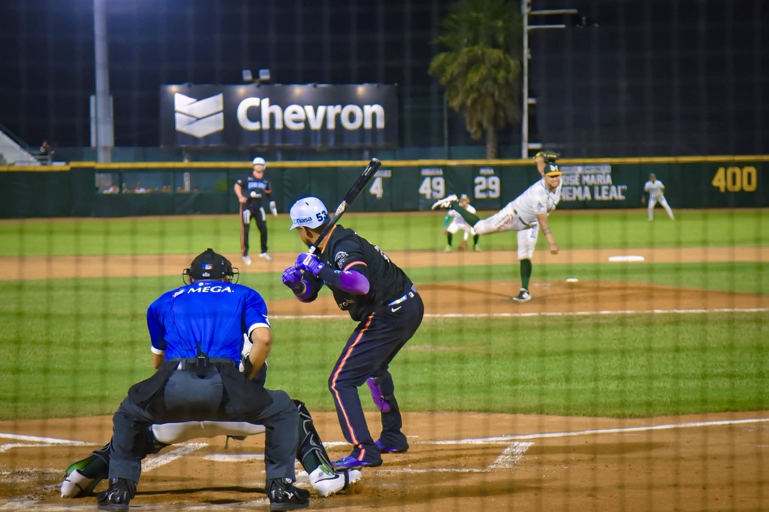 Espectacular inauguración de la temporada 2026-2027 de la LMP en el Chevron Park.    