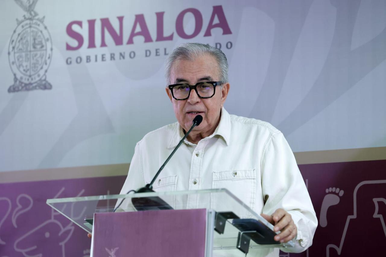      Licencia permanente propuesta del Gobernador Rocha, representará un ahorro importante para los sinaloenses. 