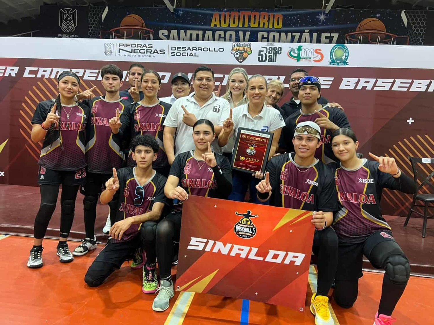 Sinaloa se corona Campeón Nacional en Beisbol 5 