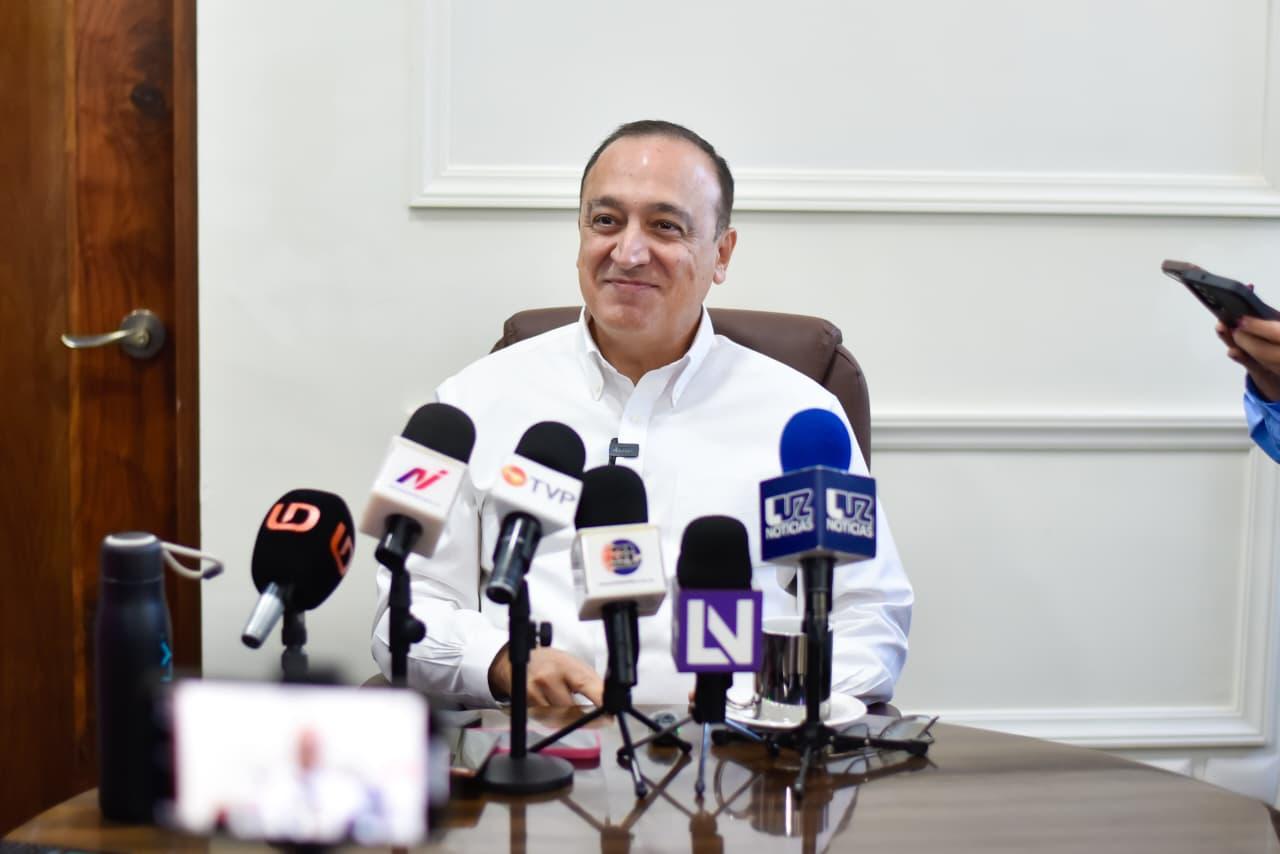     “Buen uso de recursos públicos permite que se avance en obras y adquisición de maquinaria”: Antonio Menéndez.                 