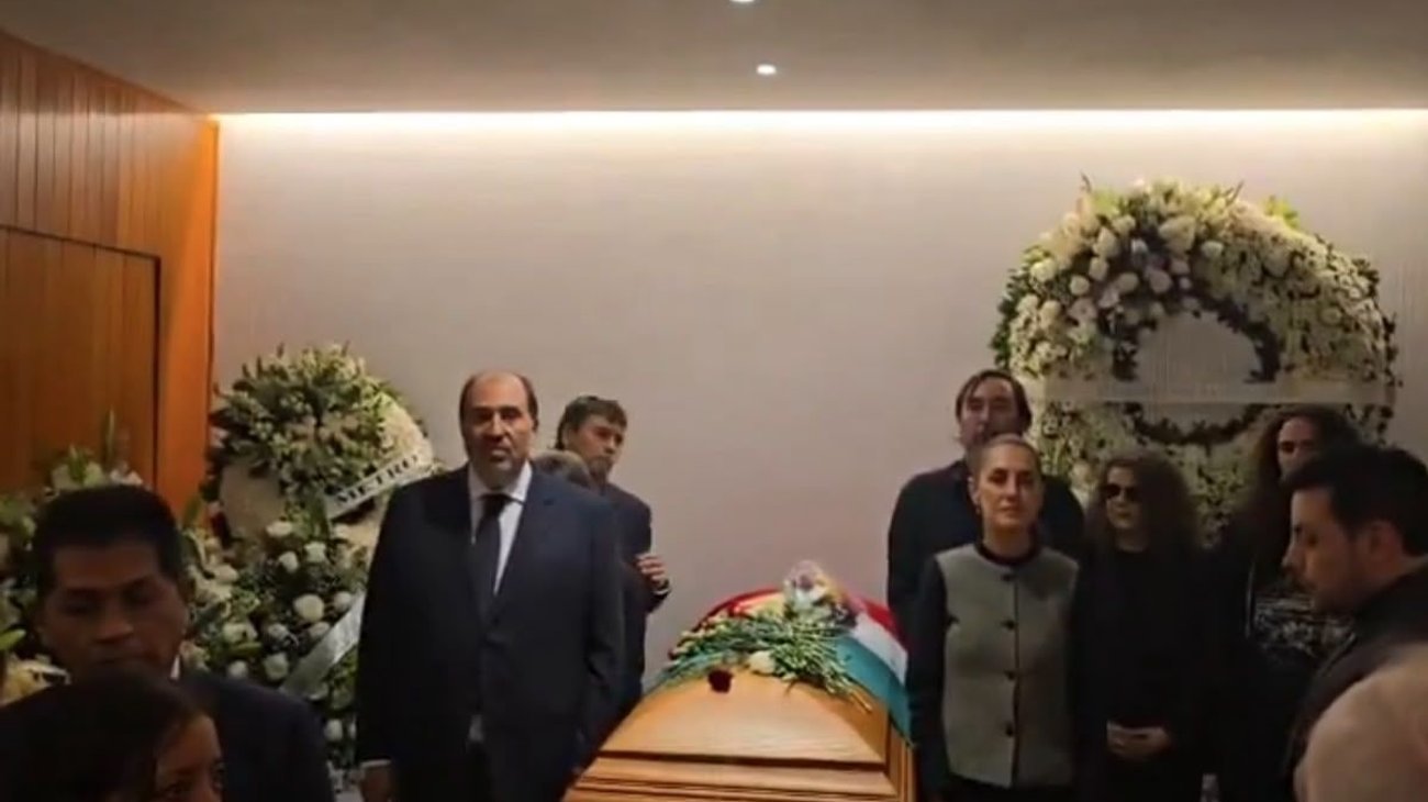 Sheinbaum asiste al funeral de Cuauhtémoc Cárdenas       