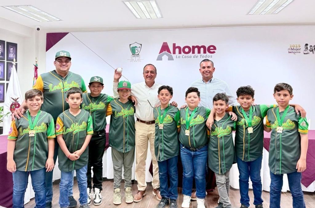      Recibe Antonio Menéndez a niños campeones nacionales que representarán a México en la Pony League.