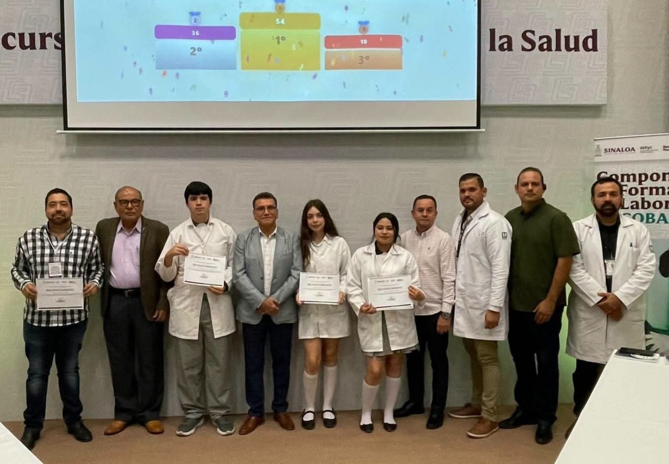 COBAES reconoce el talento académico de estudiantes de Enfermería en concurso estatal.  