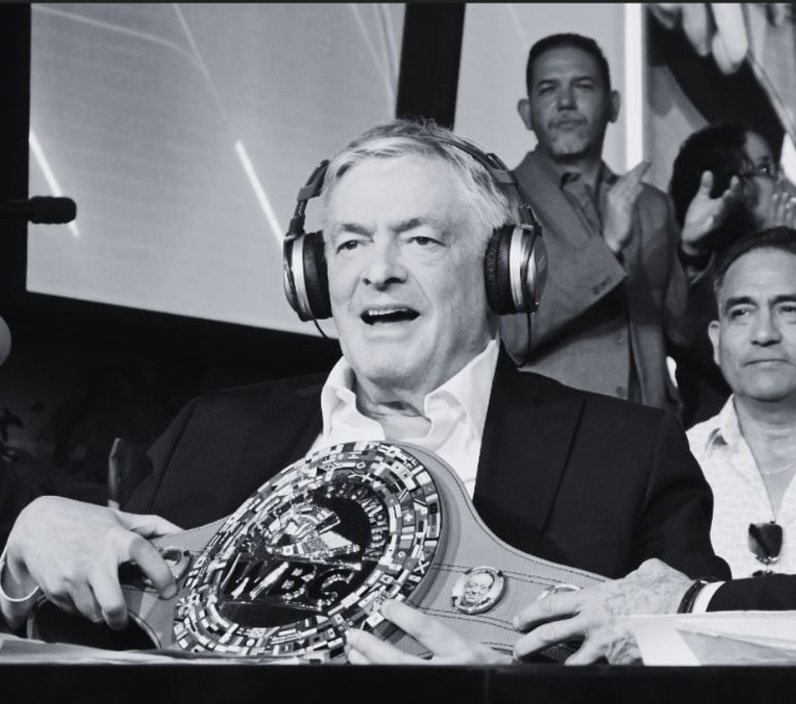      Fallece Eduardo Lamazón, periodista y comentarista de boxeo