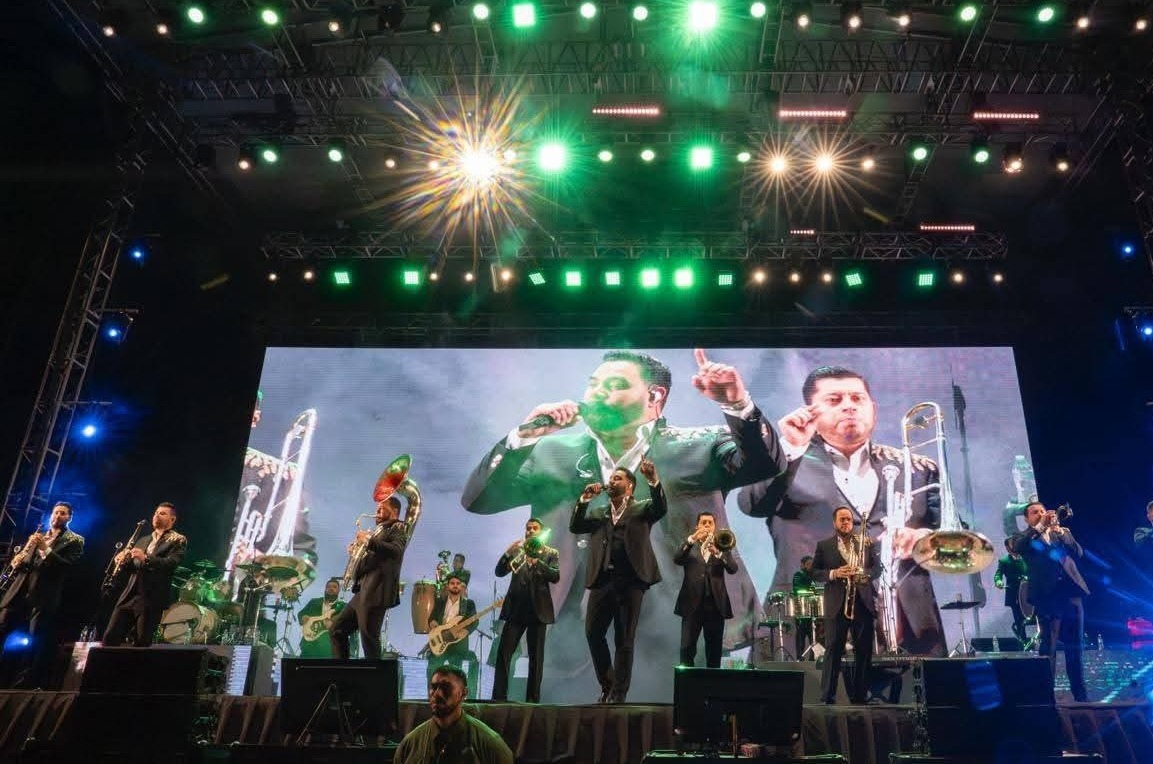¡Lleno total! Culiacán canta y baila con la Banda MS en una noche inolvidable cargada de emoción y orgullo sinaloense.
