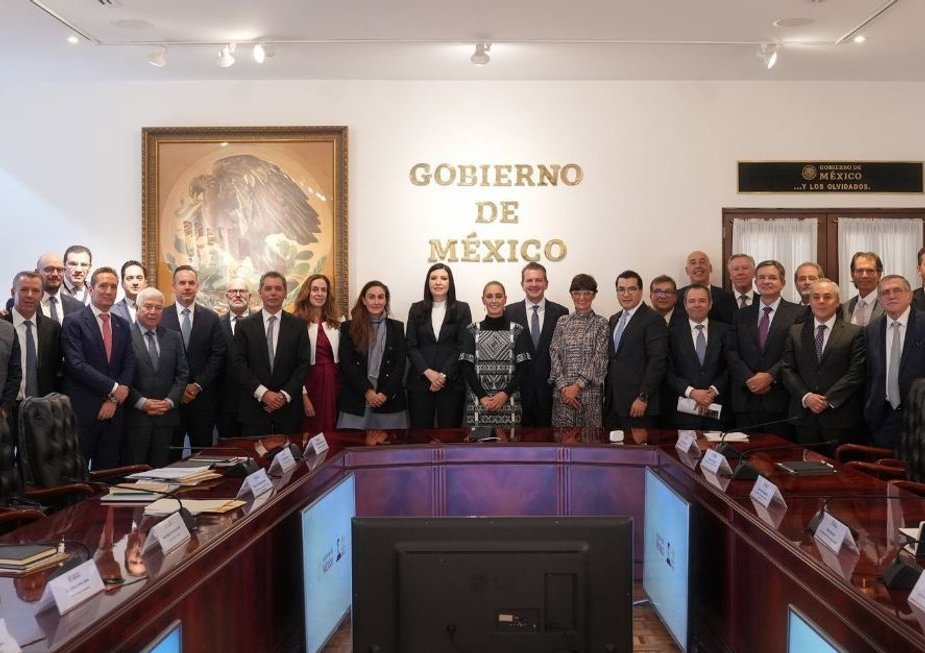     Impulsa Sheinbaum créditos para pymes tras reunión con Banxico