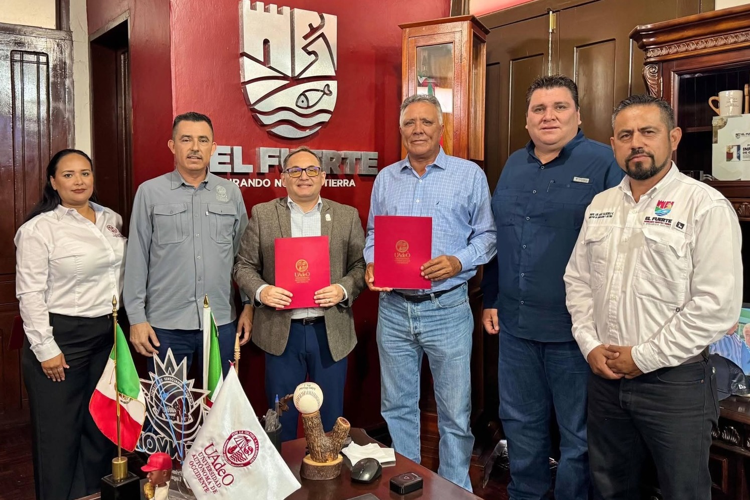     Ayuntamiento de El Fuerte y la UAdeO unen esfuerzos por la educación y la formación profesional.  