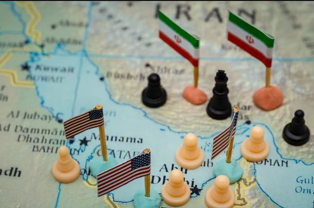      Irán abre el estrecho de Ormuz durante tregua con Estados Unidos