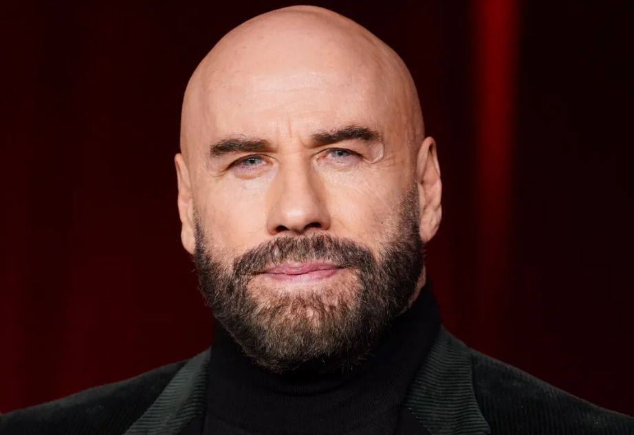      John Travolta debutará como director en el Festival de Cannes