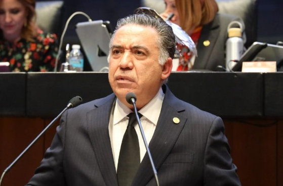        Enrique Inzunza renuncia a aspiración por gubernatura de Sinaloa
